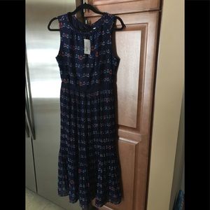 Midi dress with anchors design. Size large